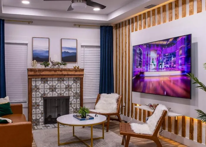 Luxury 5-Br House, Tampa Downtown With Cottage