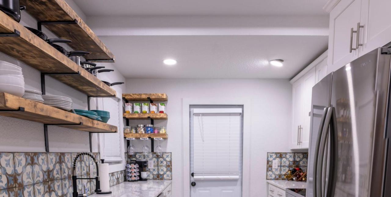 Luxury 5-br House, Downtown With Holiday home Tampa