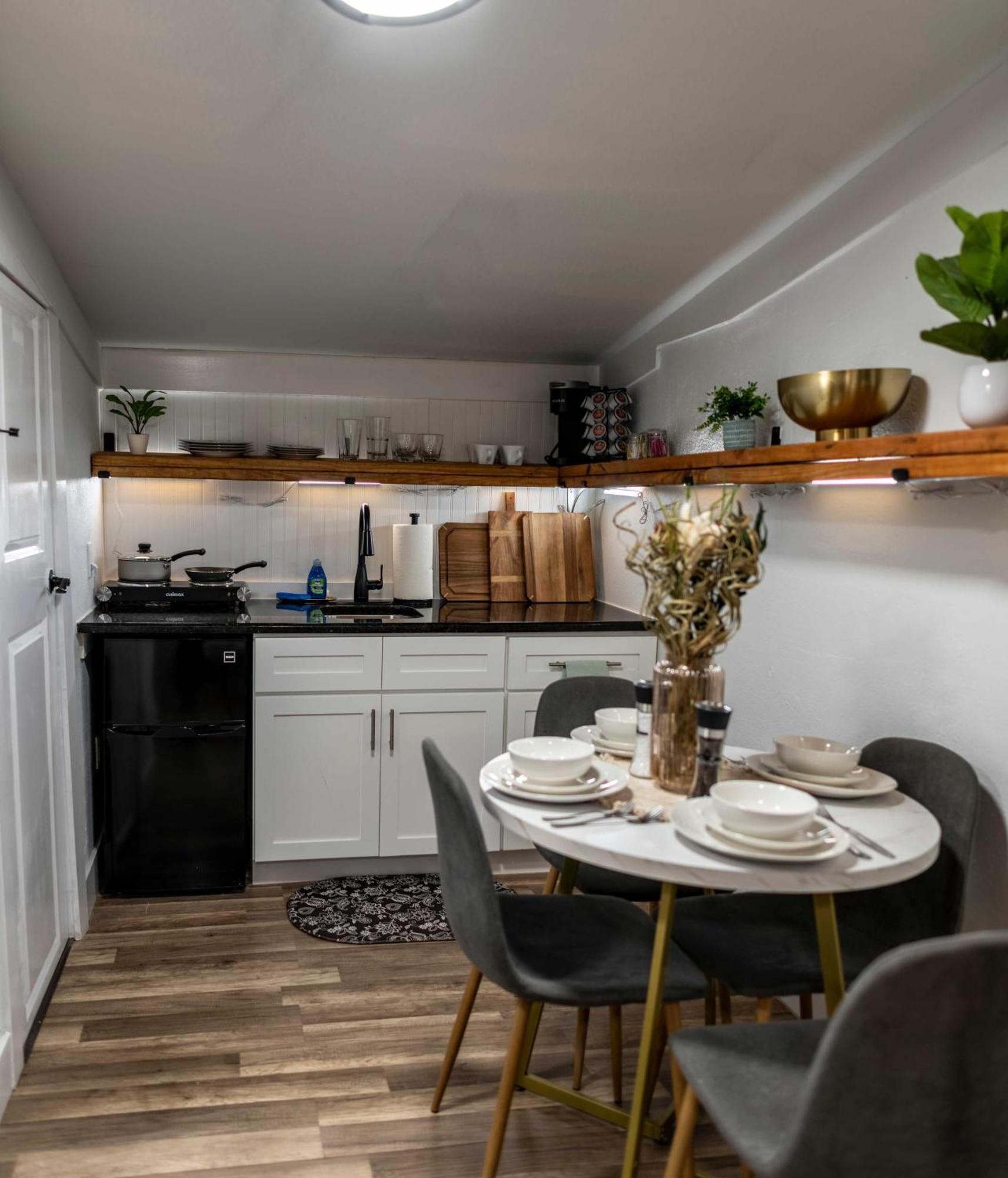 Holiday home Luxury 5-br House, Downtown With *